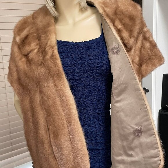 Women Beautiful Authentic Blonde MINK Fur Shawl Wrap - Picture 6 of 6